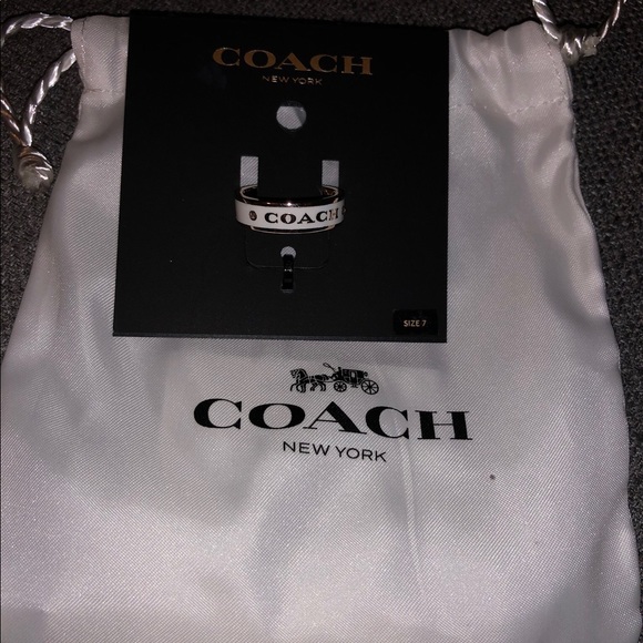 Coach size 7 ring - Picture 1 of 1